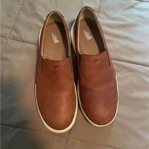 Red wing women’s steel toed, leather work shoes